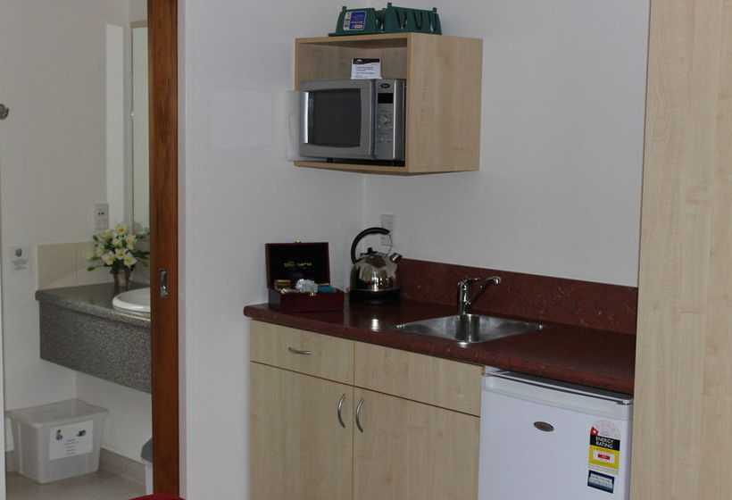 Bella Vista Motel Westport 9