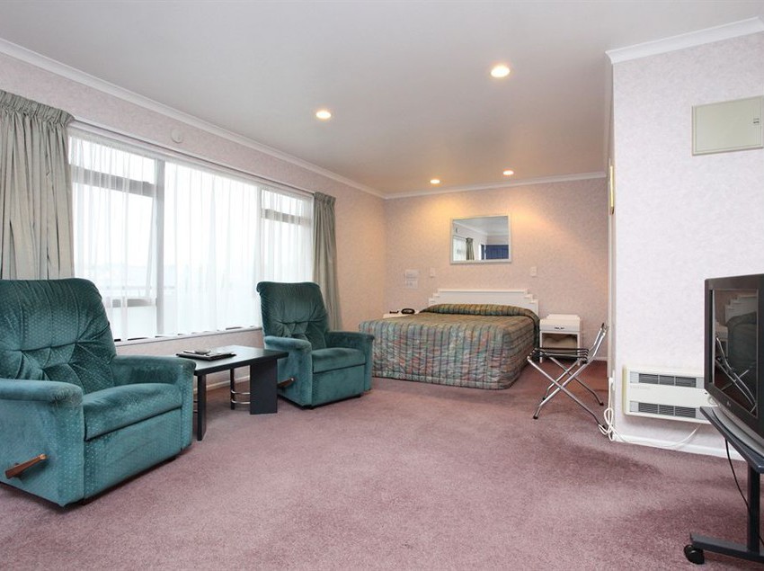 Shadzz Motel & Conference Centre 11