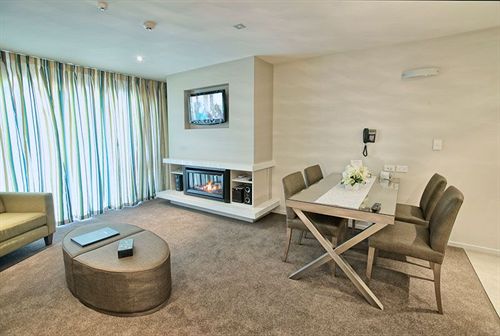 Hotel The St James 10