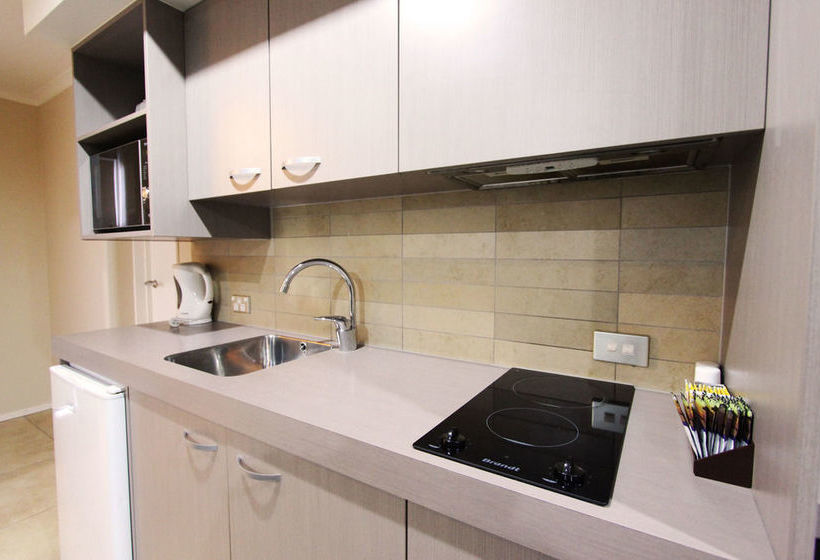 Hotel Auckland Airport Lodge 8