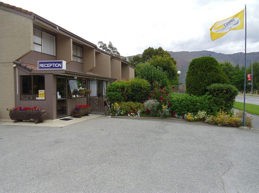 Fairway Motel And Apartments 4