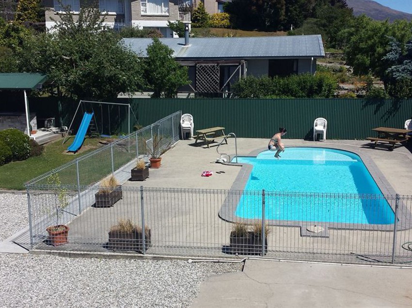 Fairway Motel And Apartments 6