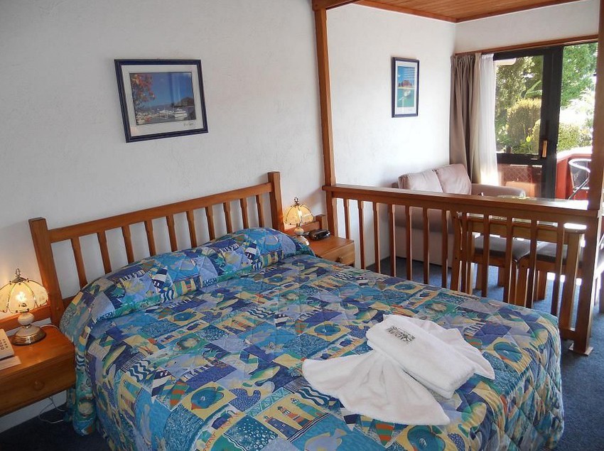 Swiss Chalet Lodge Motel 14