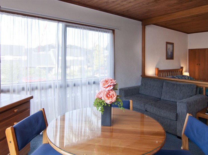 Swiss Chalet Lodge Motel 17