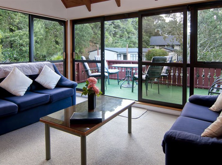 Swiss Chalet Lodge Motel 7