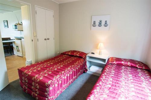 Hotel Pohutu Lodge 5