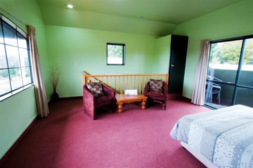 Hotel Pohutu Lodge 6