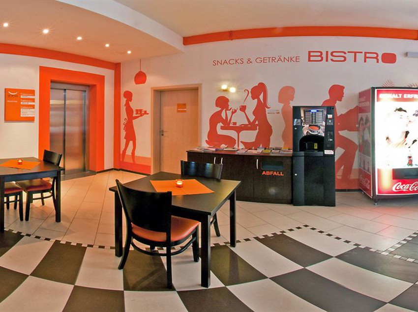 Hotel Orange 2