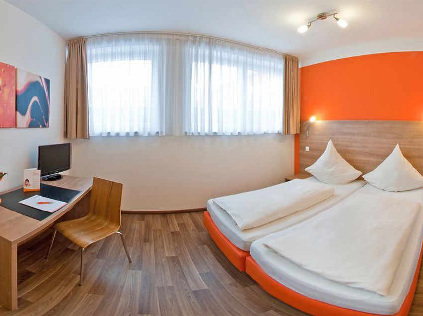 Hotel Orange 6