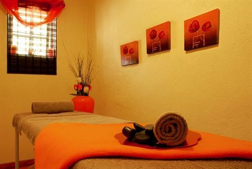 Floreat Riverside Lodge 9