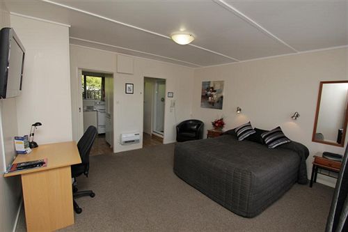 Asure Adcroft Motel 12