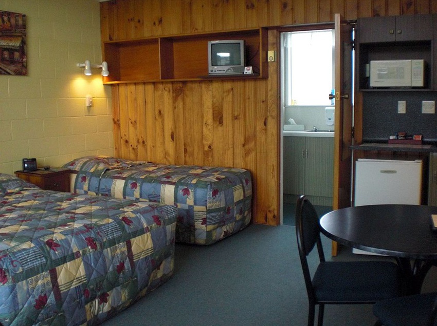 Asure Evergreen Motel 5