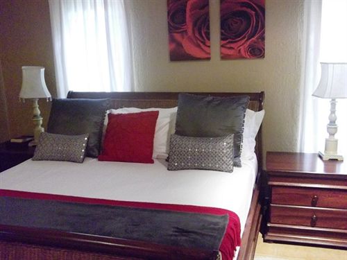 Hotel Nomndeni Celokuhle 1