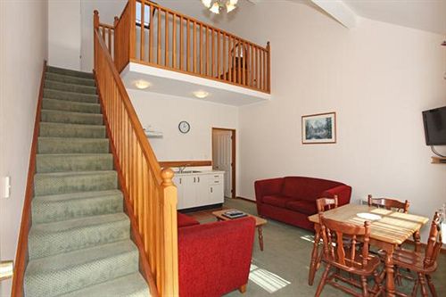 Asure Colonial Court Motel & Conference Centre 3