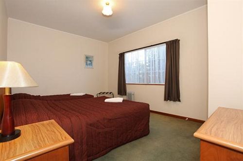 Asure Colonial Court Motel & Conference Centre 6