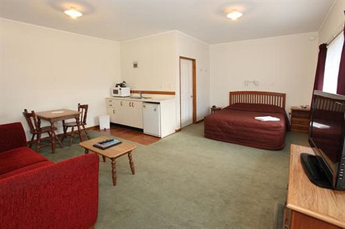 Asure Colonial Court Motel & Conference Centre 7