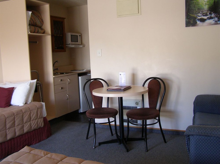 Hotel Highpark Motor Inn 11