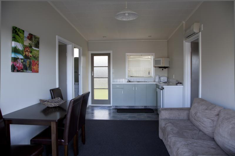 Hotel Apple Motor Inn 13