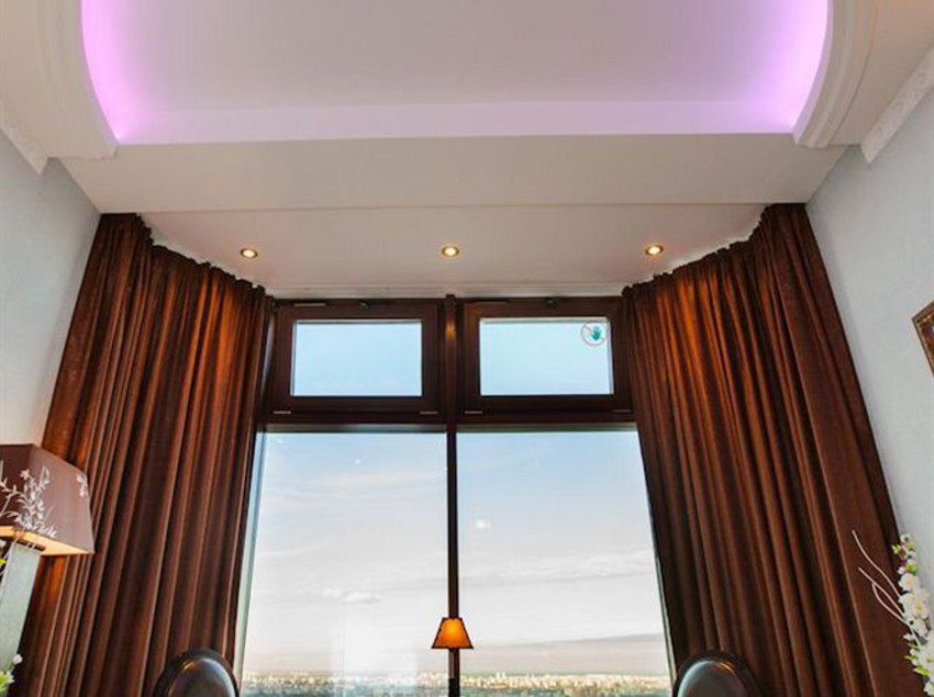 Triumph Palace Boutique Hotel 10