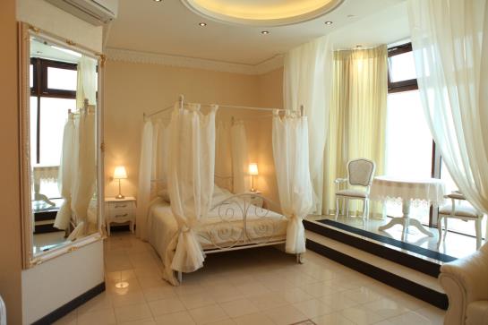 Triumph Palace Boutique Hotel 12