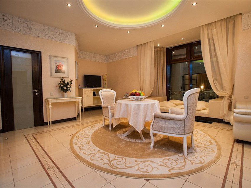 Triumph Palace Boutique Hotel 3