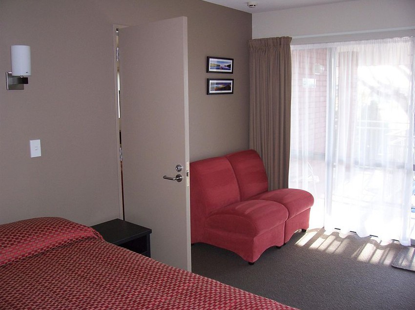 Hotel Aspire Cranford Oak 4