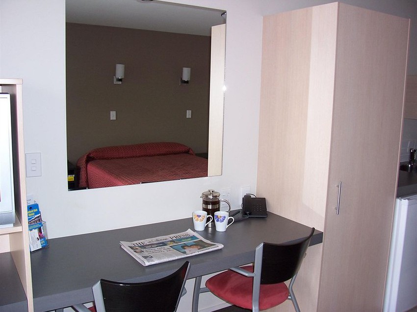 Hotel Aspire Cranford Oak 5