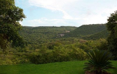 Pension Abangane Guest Lodge 8