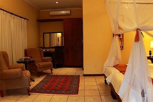 Pension Abangane Guest Lodge 9