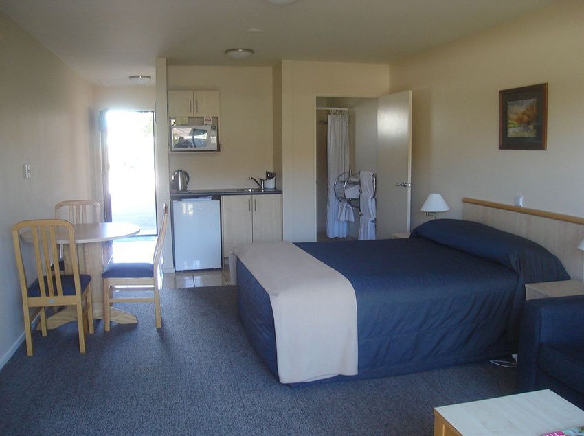 Central Gold Motel Cromwell 18