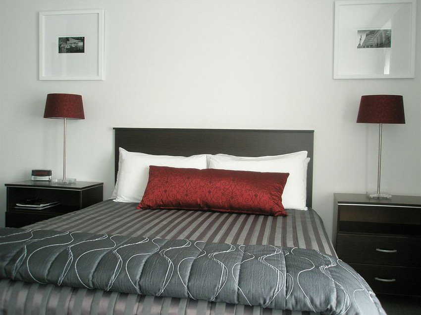 Motel 83 By The Sea Motor Lodge