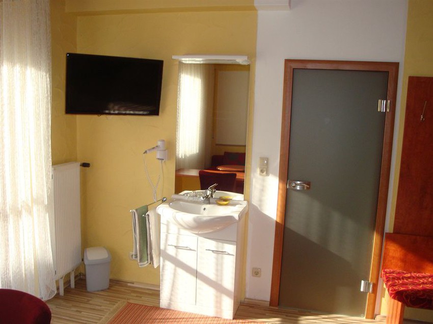 Hotel Pension Marga 19