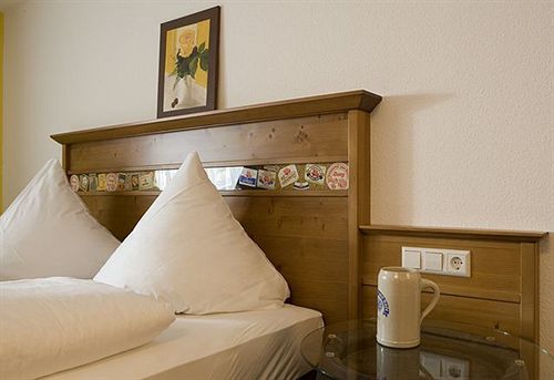 Landgasthof & Land-gut-hotel Zur Rose 9