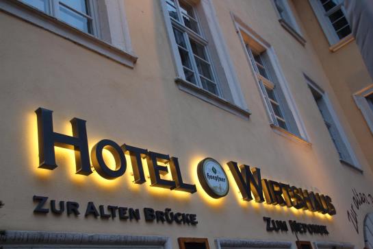 Hotel Zur Alten Brücke 11