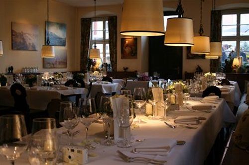 Hotel Zur Alten Brücke 15