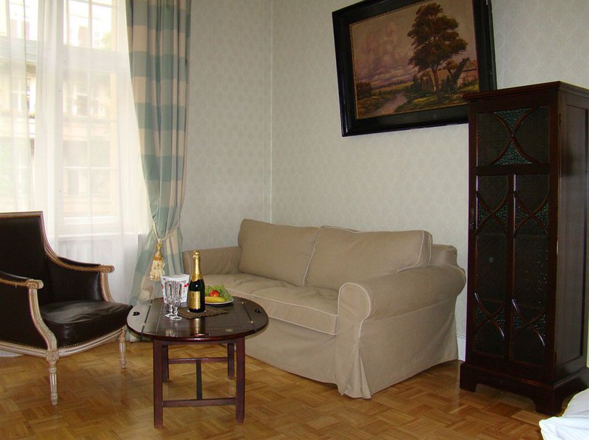 Hotel Alte Galerie am Kudamm 7