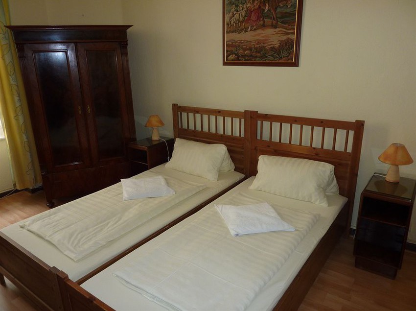 Hotel Waizenegger 13