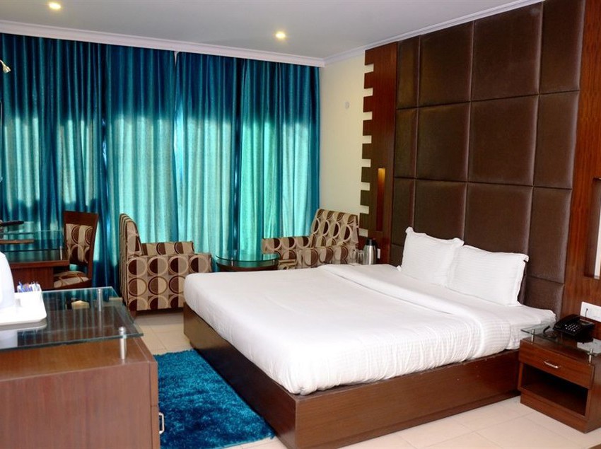 Hotel Ck International 17