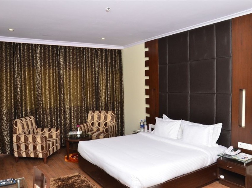 Hotel Ck International 6