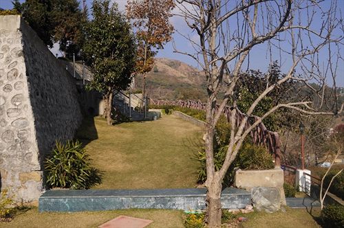 Hotel Mapple Hermitage Bhimtal 2