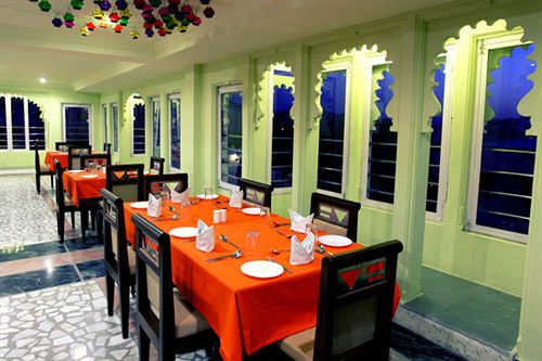 Hotel Jaisingh Garh - A Boutique 4