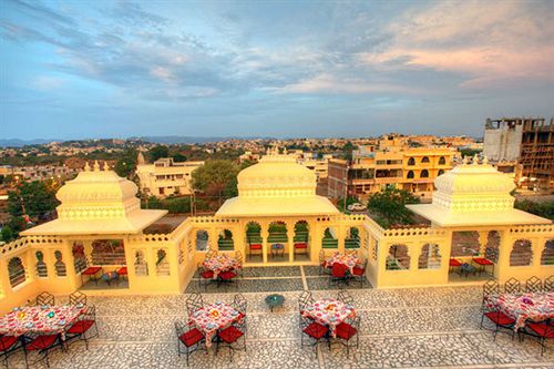 Hotel Jaisingh Garh - A Boutique 7