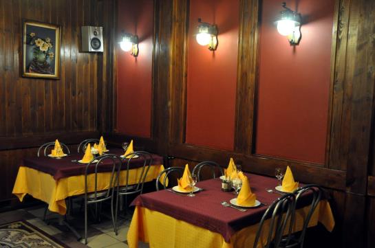 Hotel Regina Na Baumana 3