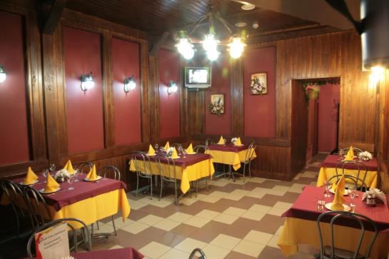 Hotel Regina Na Baumana 5