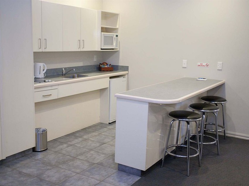 Aubyn Court Spa Motel 11