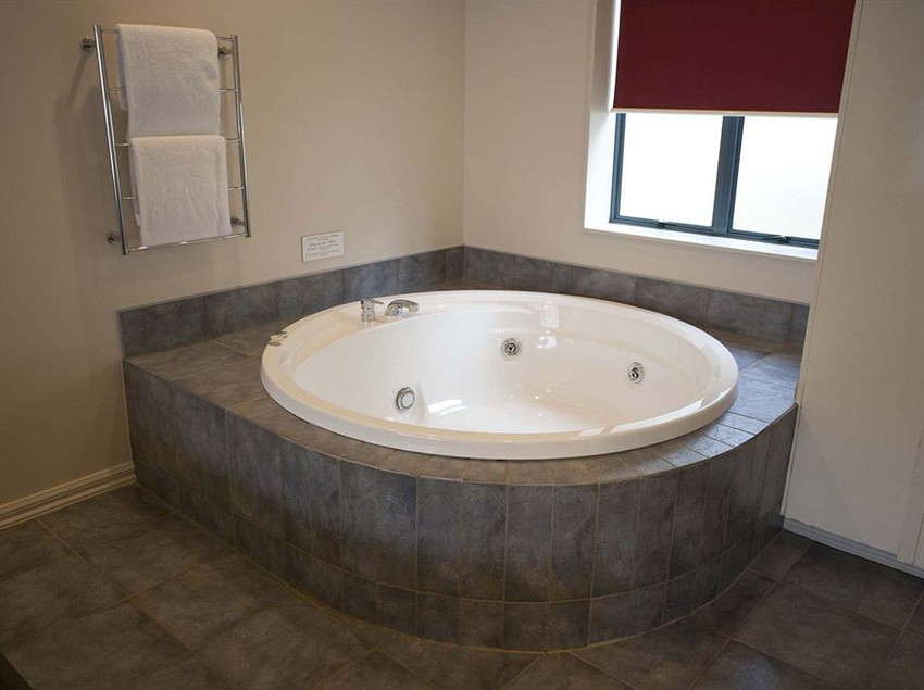 Aubyn Court Spa Motel 13