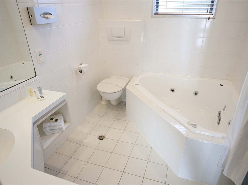 Aubyn Court Spa Motel 17