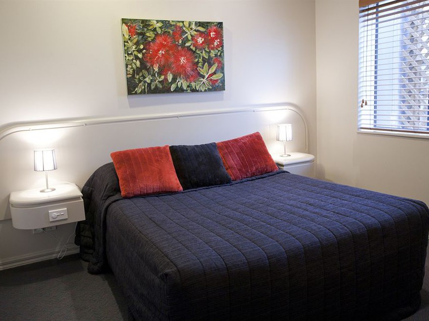 Aubyn Court Spa Motel 6