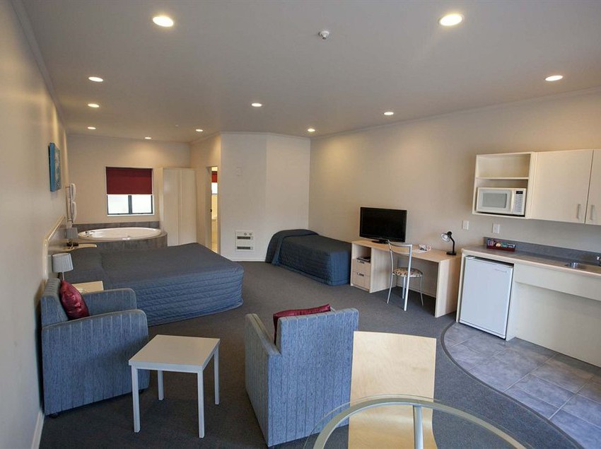 Aubyn Court Spa Motel 9