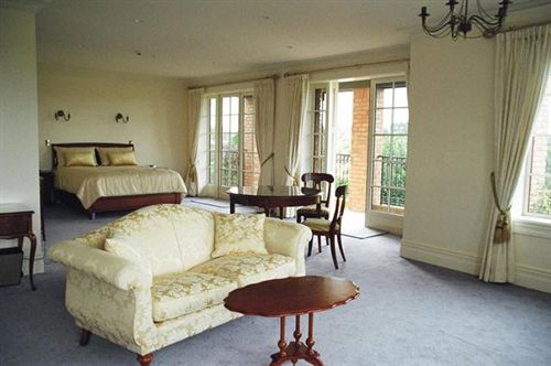 Hotel Sarnia Park Boutique Lodge 16